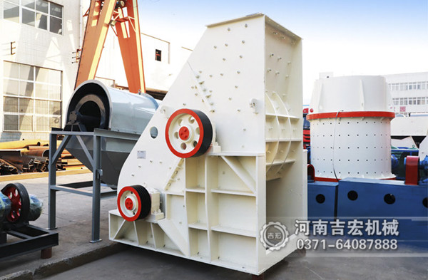 雙級(jí)破碎機(jī)：干濕通吃,液壓開(kāi)合易檢修,無(wú)篩底永不堵！