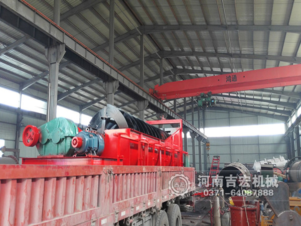 螺旋洗石機(jī)、移動(dòng)輸送機(jī)發(fā)往東北