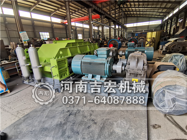 小型石沙廠破碎機用哪種破碎機好,多少錢一臺？